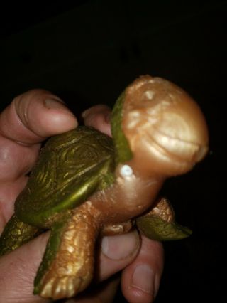 Russ Berrie OILY JIGGLER Green and Beige Turtle - 1969 - Missing Tail,  Cut Neck 7