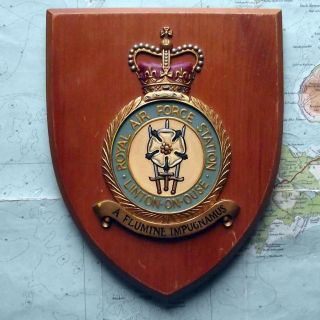 Vintage Raf Royal Air Force Linton On Ouse Station Squadron Crest Shield Plaque