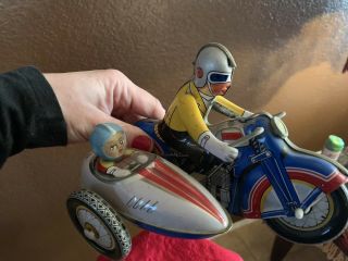 Vintage MS - 709 CHINA 605 Wind Up Tin Toy MOTORCYCLE with SIDECAR 2