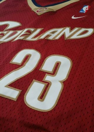 Vintage Lebron James 23 Cleveland Cavaliers Nike Swingman Jersey 4