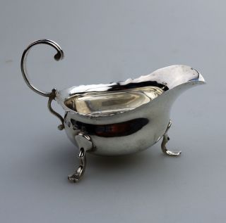 Antique Solid Silver : A Pretty & Small Gravy Sauce Boat C.  1900