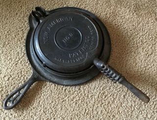 Vintage Griswold Cast Iron American Waffle Iron With Wooden Handle 8