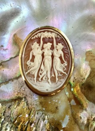 Vintage 18k Yellow Gold 3 Three Graces Carved Shell Cameo Pendant Or Brooch