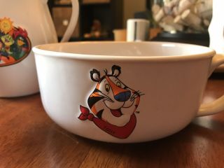 Vintage 1999 Kellogg’s Set Milk Pitcher And Bowls Tony the Tiger Rice Krispies 8