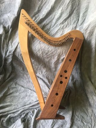 29 String Celtic Harp With Loveland Sharping Levers Rare And Custom