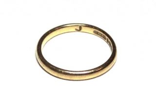 . 916 22ct Yellow Gold 1956 - 1957 Birmingham Assay D - Band Wedding Ring,  2.  7g - A02