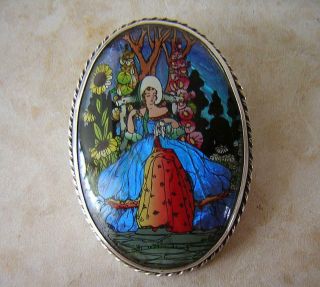 ART DECO BUTTERFLY WING & SILVER BROOCH PIN CRINOLINE LADY SEWING IN GARDEN 3