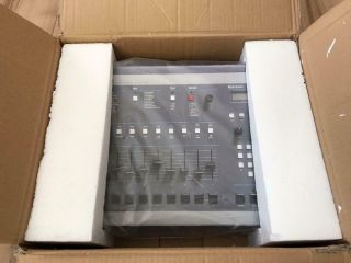 J Dilla King Of Beats Box Set Sp1200 Set Very Rare Collector Item Vinyl Box Set