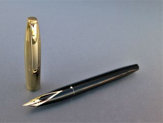 Vintage SHEAFFER Imperial VIII Touchdown Filler Fountain Pen - 14K GOLD Nib 2
