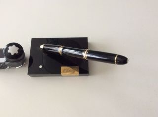 Vtg W.  German Montblanc Meisterstuck 149 Fountain Pen 18k Tip Nib on Stand W Ink 4