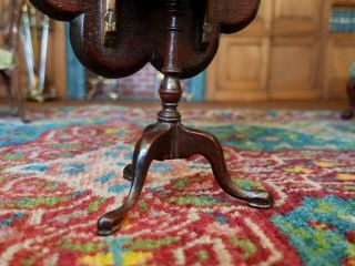 Antique Vintage Dollhouse Miniature Artisan Scalloped Edge Tilt Top Table 1:12 8