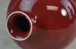 Antiqu.  Chinese Red Ox - Blood Porcelain Vase With Marked 5