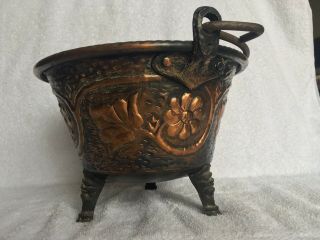 RARE VTG Repousse Copper Footed Planter Plant Flower Pot Garden Jardiniere Italy 3