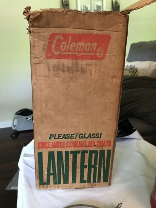 VINTAGE 1968 COLEMAN CAMPING LANTERN - MODEL 200A - SINGLE MANTLE - W/ BOX 6