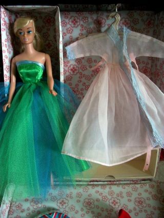 Vintage Blonde Swirl Ponytail Barbie Doll With Case