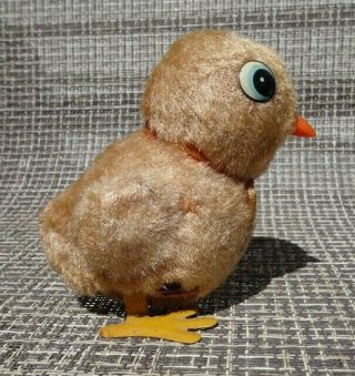 NEAR VINTAGE MADE IN JAPAN FUZZY BABY CHICK TIN WIND - UP TOY 5