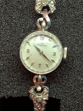 Vintage Ladies Solid 14k Gold Omega Windup Wristwatch Nr