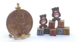 KAREN MARKLAND Artisan Dollhouse Miniature 1:12 BEARS WOOD BLOCK Signed IGMA 2