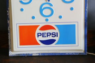 Vintage Pepsi Cola Soda Pop Advertising Wall Light Up Clock Sign USA 1970s old 3