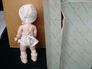 VINTAGE MADAME ALEXANDER KINS TOSCA 500 DOLL W/ OUTFIT,  HEAD MOVES,  7. 2