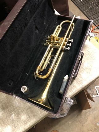 Yamaha Ytr - 2320 Model Trumpet Japan W/ Case - W/ 11b4 Mouthpiece