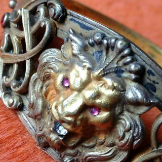 Antique Edwardian Gold Toned Lions Head Hinged Bangle Bracelet rhinestones 4