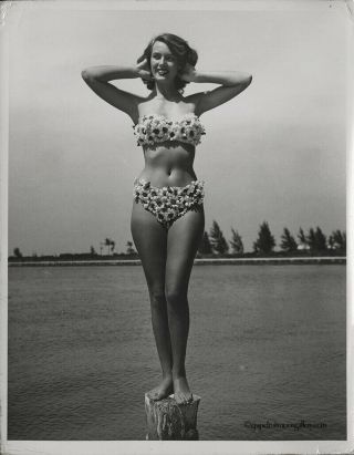 Bunny Yeager 1950s Published Self Portrait Proof Photograph Bathing Beauty Pose