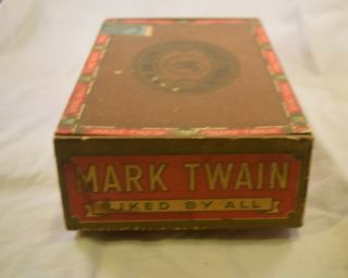TL - 002 Vintage Mark Twain 5 Cent Cigar Box 9x5.  75x2.  5 - inches 6