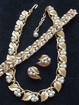 Trifari Vintage Necklace Bracelet Earrings Pearls Rhinestones Gold Leaves