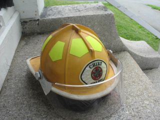 VINTAGE FIRE DEPARTMENT HELMET USA RESCUE BULLARD CAP HAT CHIEF TX/TXA model 2
