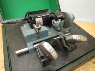 Ilco Vintage Key Cutter Professional Key Cutting Machine Made Usa W Blanks (b)