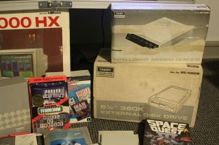 Vintage TANDY 1000 HX PC Computer with box monitor games & 5.  25 360k 3