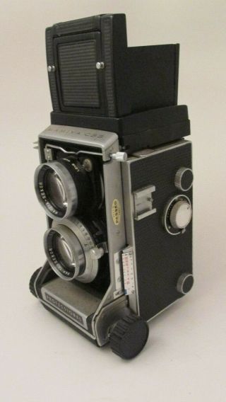 Vintage Mamiya C33 Professional Medium Format Camera.  Japan F=105mm No.  41354 2