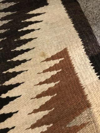 Antique Old Navajo Eye Dazzler Rug 4