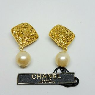 Authentic Rare Vintage Chanel Cc Logo Gold Rhombus Pearl Dangled Hoop Earrings