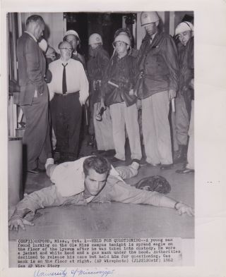 Civil Rights Oxford Mississippi Arrested Kkk Spread - Eagle Man Vintage 1962 Photo