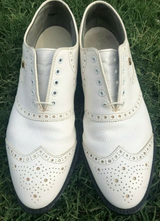 Vintage FootJoy Classics mens white 9.  5D leather golf shoes style 51409 3