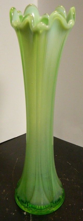 Vintage Fenton Opalescent Green Depression Stretch Glass 12.  25 " Vase
