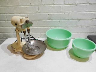 Vintage Tan Metal Sunbeam Kitchen Mixmaster With Jadeite Bowls