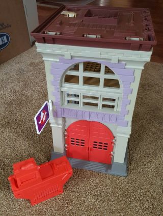 Vintage 1987 The Real Ghostbusters Firehouse - Complete (pre - Owned)