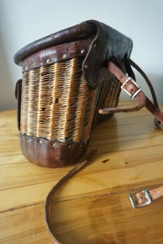 MACMONIES hand made buck stitched creel w/ pocket and shoulder strap 60 - 4 8