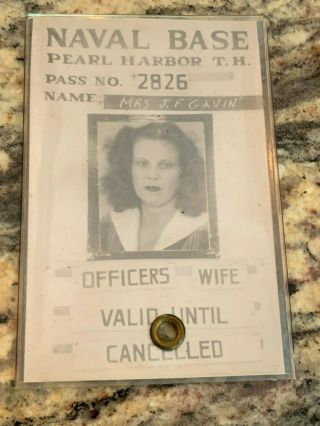 Unusual & Rare Wwii Pearl Harbor Naval Base Id Badge For Officer’s Wife