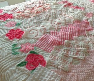 Vintage Chenille Bedspread Quilt Kit,  90 7 Inch Squares Makes Xlarge Quilt