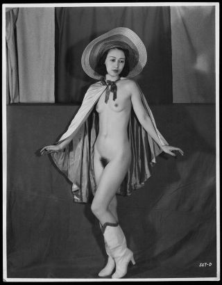 Asian Nude Showgirl 1940s Vintage Pin - Up Photograph Gorgeous Burlesque Dancer Nr