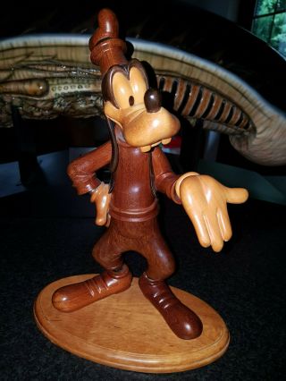 Extremely Rare Walt Disney Goofy Standing Big Wooden Figurine Statue