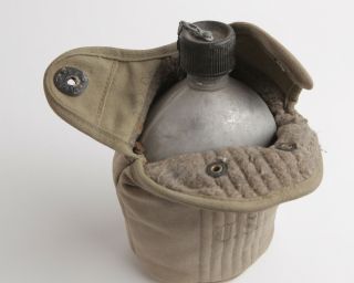 Vintage G & R Co US Military Canteen with Canvas Cover,  SM Co.  1945 U.  S.  WWII 5