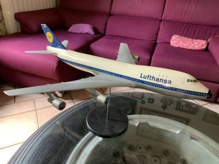 Vintage 1/100 Westway Boeing 747 - 100 Lufthansa Air Travel Agency Model