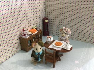 SYLVANIAN FAMILIES RARE VINTAGE DINING ROOM SET WITH DROP LEAF TABLE 3