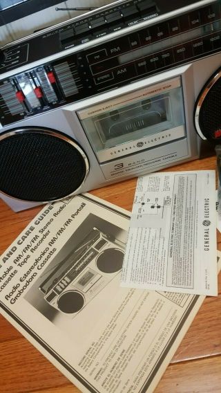 GE 3 - 5455 Vintage AM/FM Cassette Recorder Player Radio Boombox 4