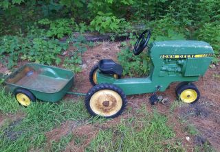 Vintage Ertl John Deere Pedal Car Tractor 520 Cast Tractor & Trailer Wagon